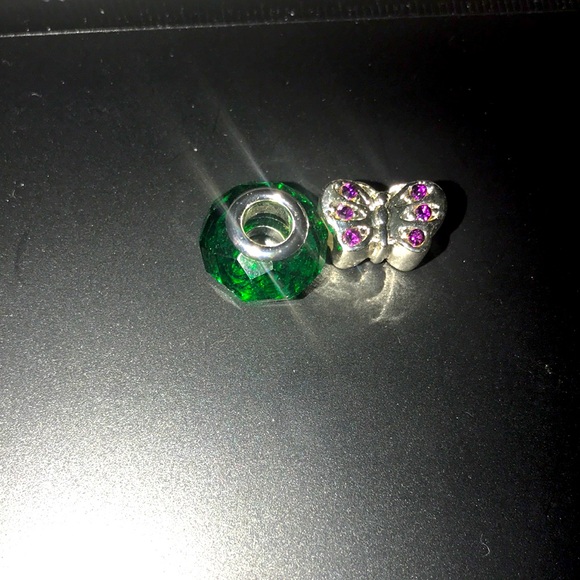 Avon charms charming moments one green one butterfly - Picture 1 of 5